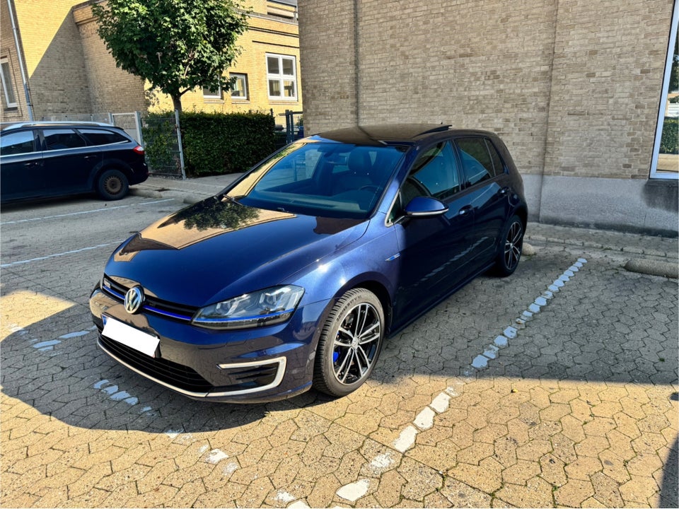 VW Golf VII 1,4 GTE DSG 5d