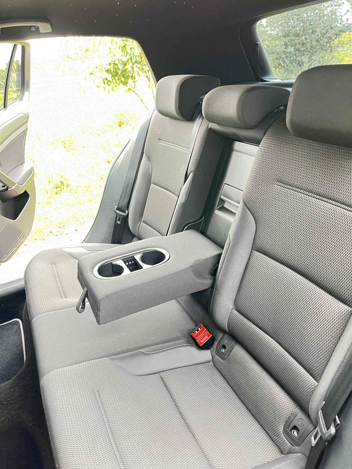 VW Golf VII 1,5 TSi 150 Comfortline DSG 5d