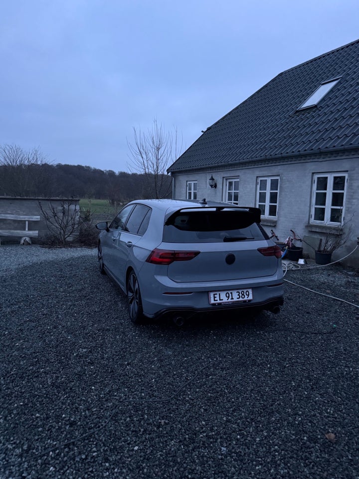 VW Golf VIII 1,4 GTE DSG 5d