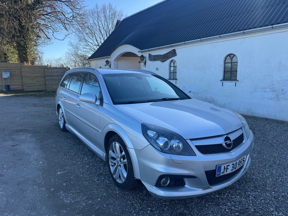 Opel Vectra 2,8 OPC Wagon 5d
