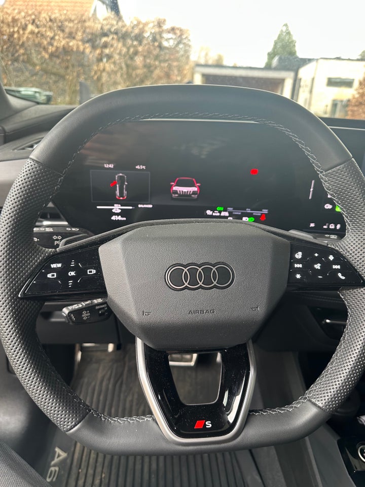 Audi Q6 e-tron Ultra quattro 5d