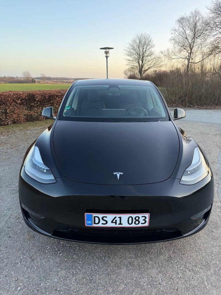 Tesla Model Y Long Range AWD 5d