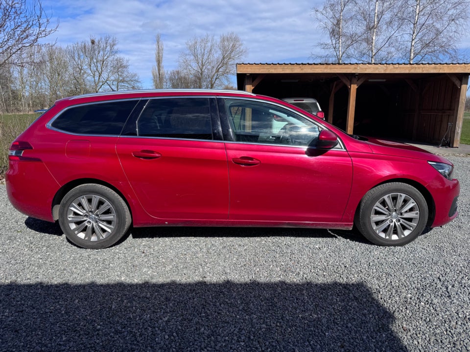 Peugeot 308 1,6 BlueHDi 120 Allure Sky SW 5d