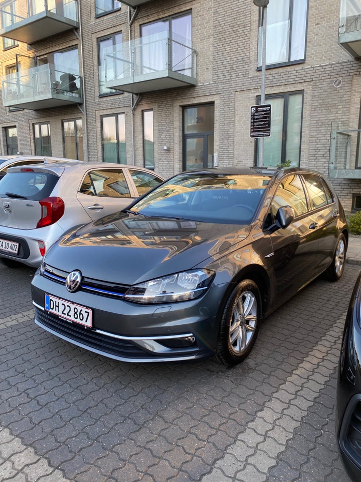 VW Golf VII 1,5 TSi 130 Comfortline DSG 5d