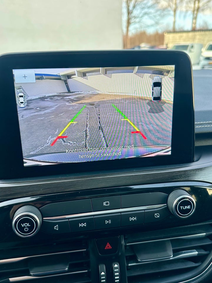 Ford Kuga 2,5 PHEV Vignale CVT 5d