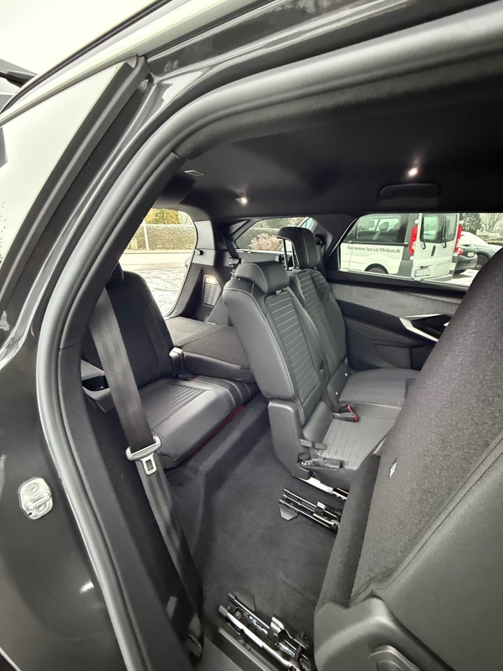 Peugeot e-5008 77 GT Pack 7prs 5d