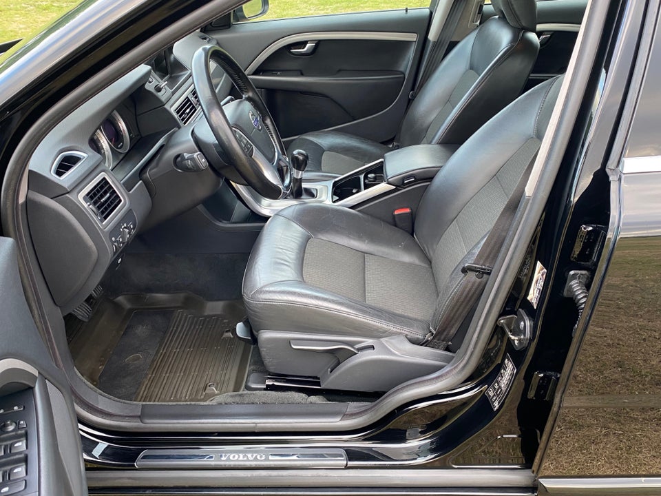 Volvo V70 2,0 D3 136 Kinetic 5d