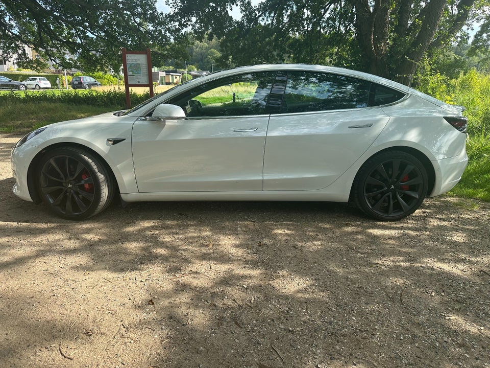 Tesla Model 3 Performance AWD 4d