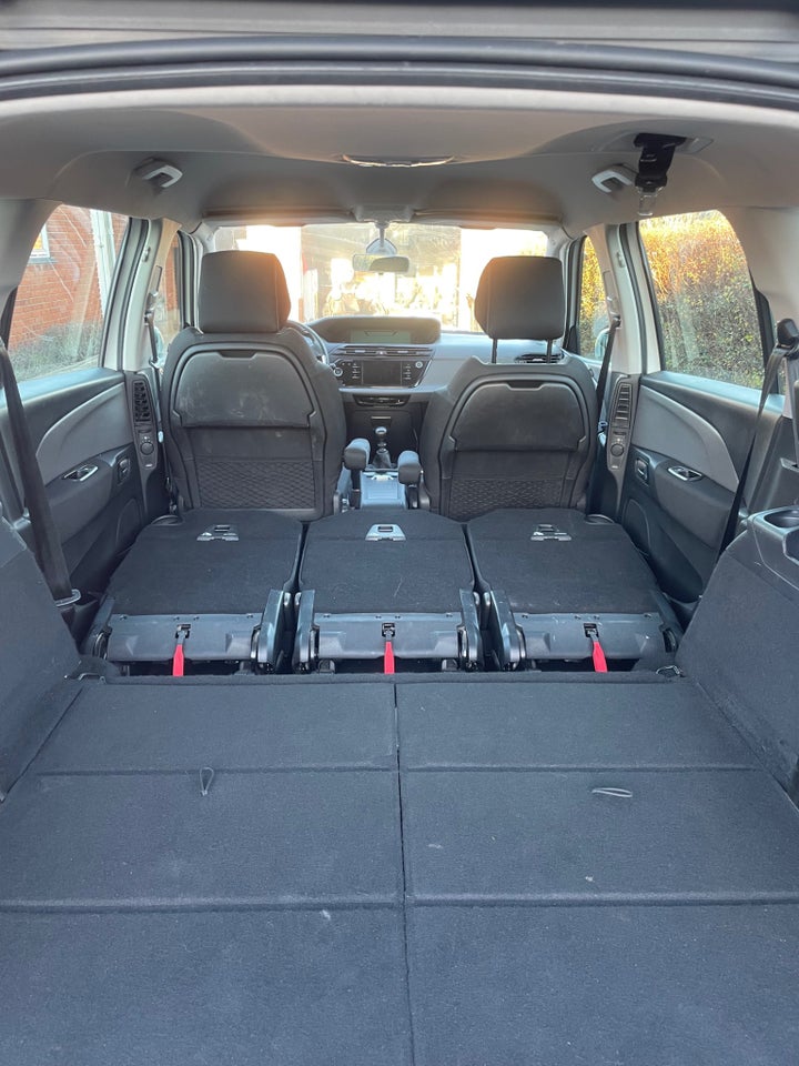 Citroën Grand C4 SpaceTourer 1,2 PureTech 130 Iconic 7prs 5d