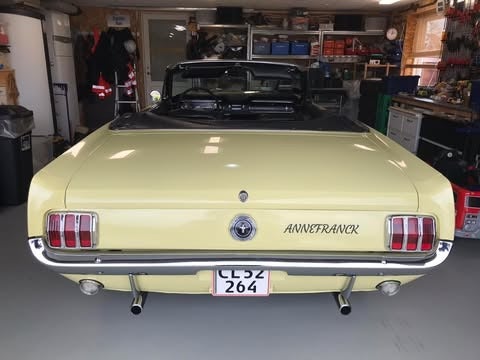 Ford Mustang 4,7 V8 Cabriolet aut. 2d