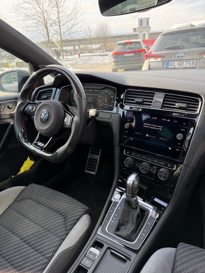 VW Golf VII 1,5 TSi 150 R-line DSG 5d