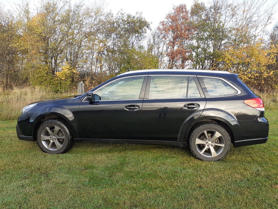 Subaru Outback 2,5i CVT AWD 5d