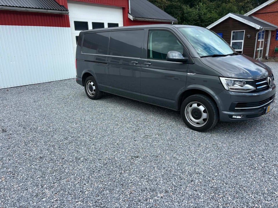 VW Transporter 2,0 TDi 204 Kassevogn DSG lang