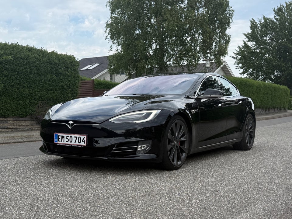 Tesla Model S Ludicrous Performance AWD 5d
