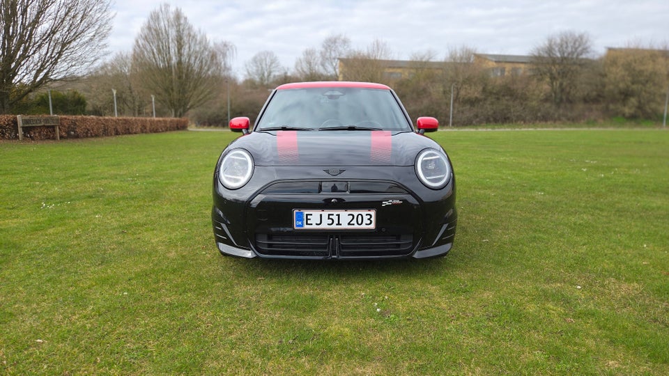 MINI Cooper SE JCW Trim XL 3d