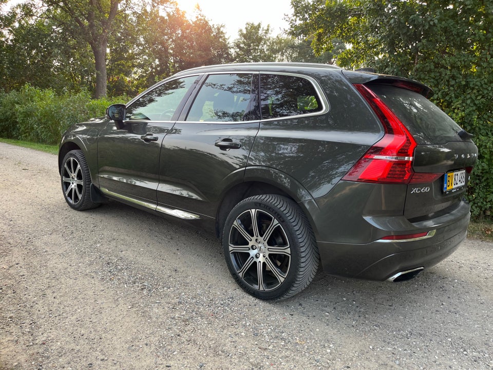 Volvo XC60 2,0 T8 407 R-Design aut. AWD Van 5d