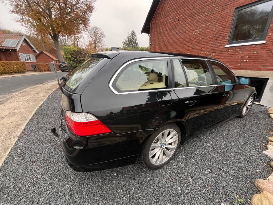 BMW 523i 2,5 Touring aut. 5d