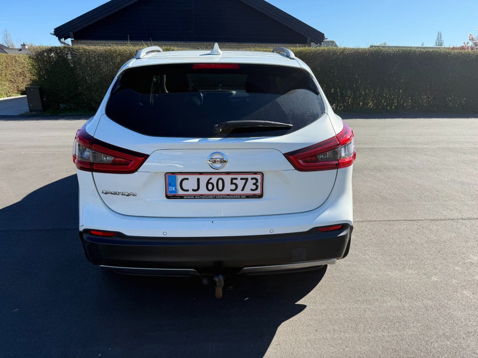 Nissan Qashqai 1,2 Dig-T 115 N-Connecta 5d