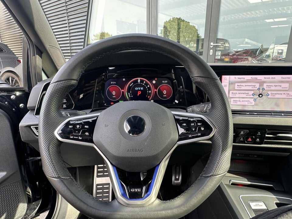 VW Golf VIII 1,4 GTE DSG 5d