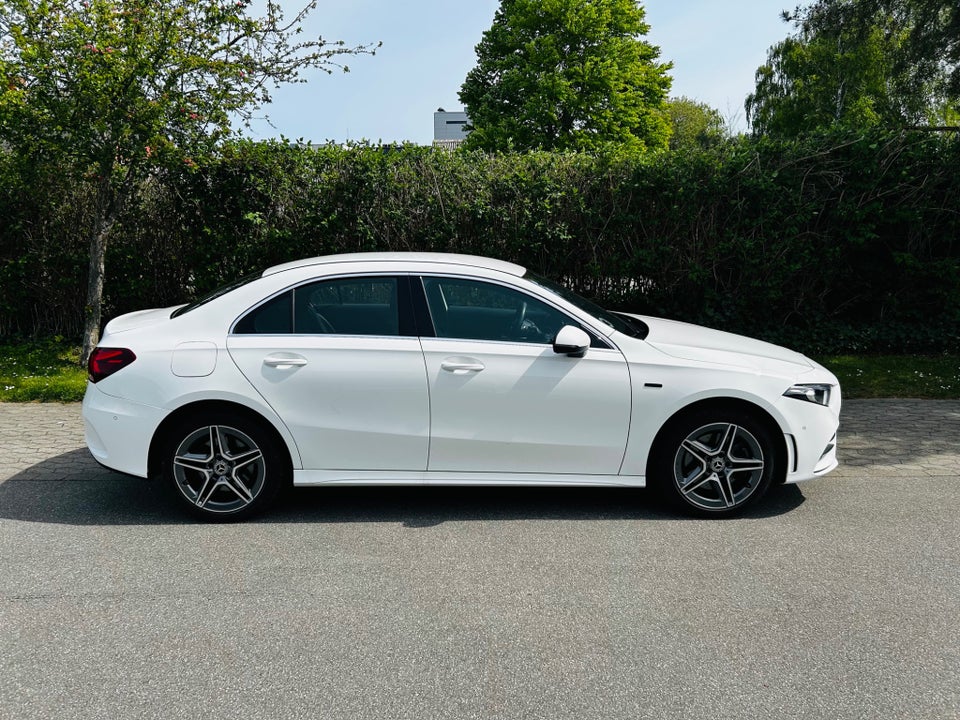 Mercedes A250 e 1,3 AMG Line aut. 4d