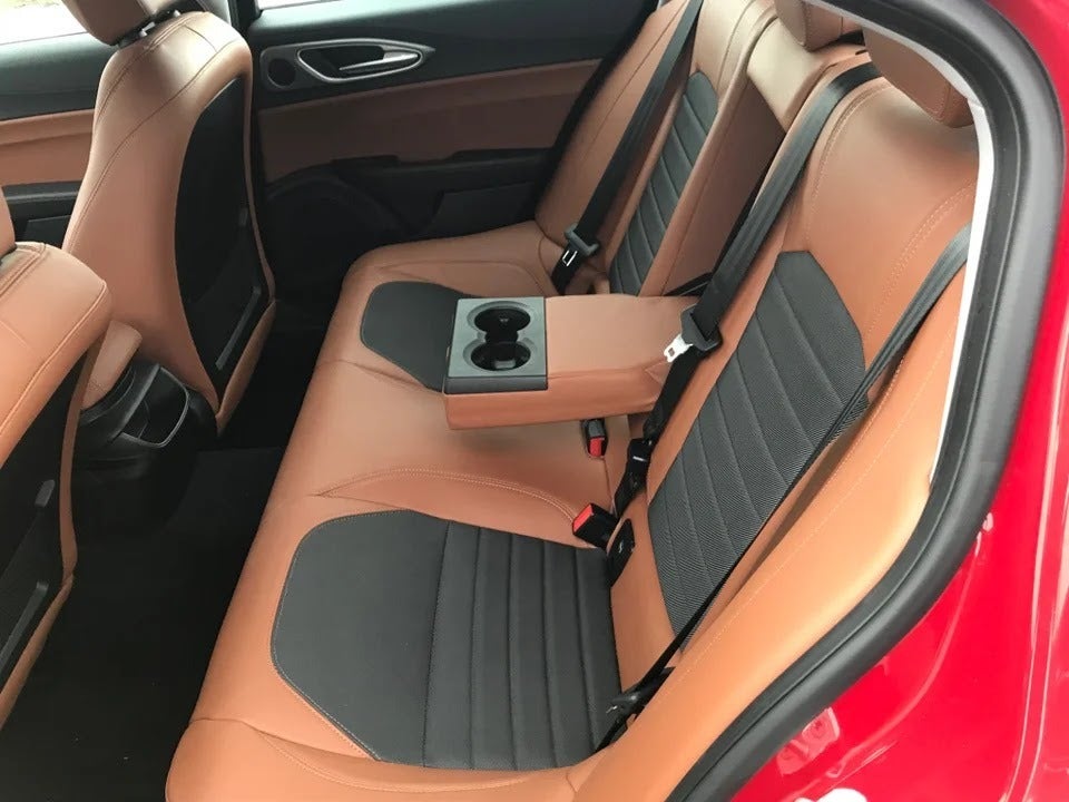 Alfa Romeo Giulia 2,0 T 200 aut. 4d