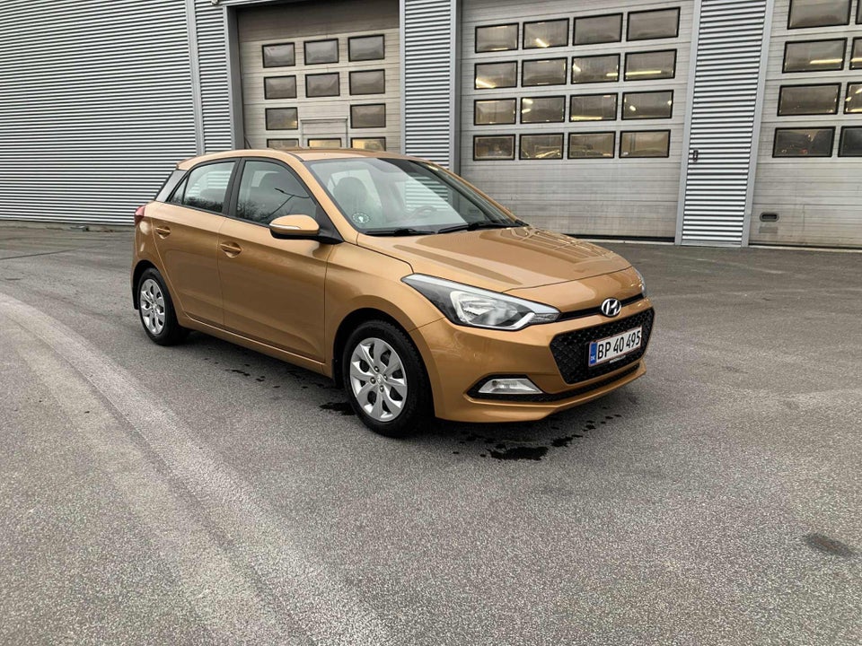 Hyundai i20 1,25 Move 5d