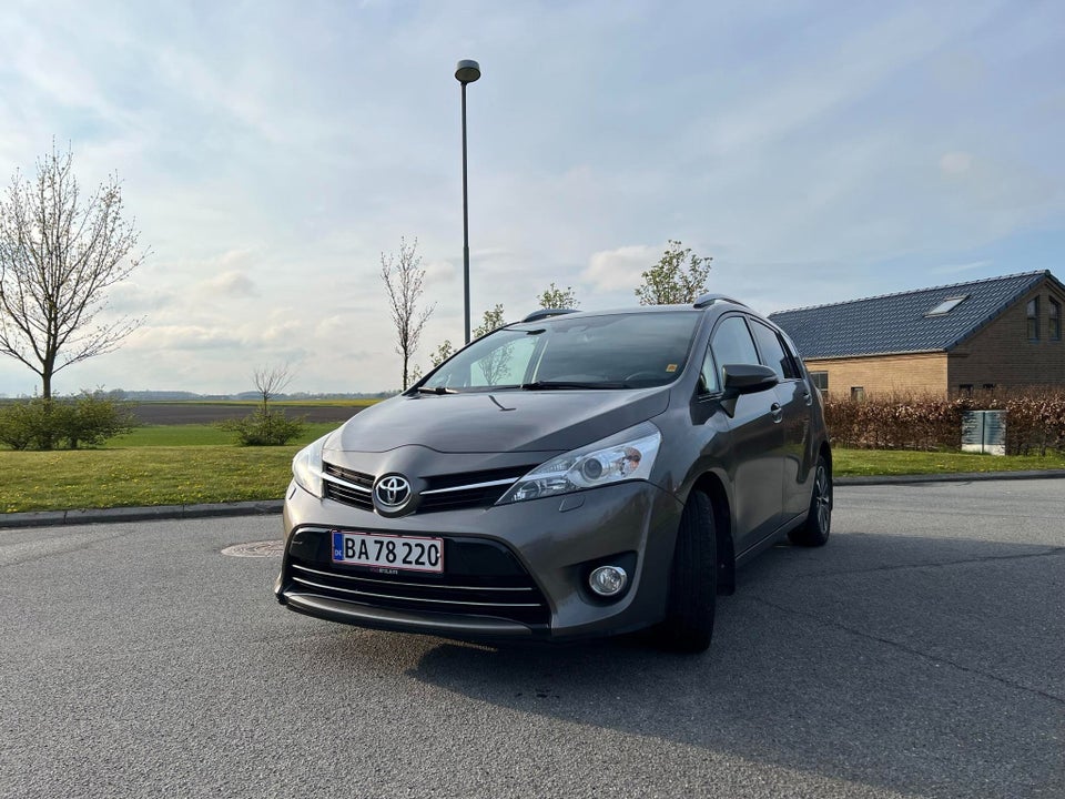 Toyota Verso 1,8 VVT-i T2 Premium 7prs 5d