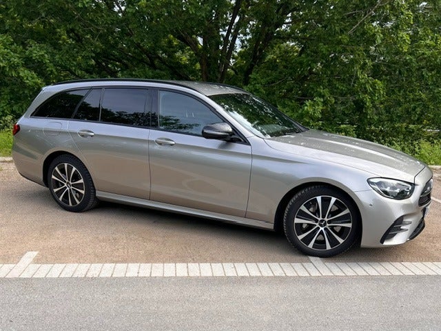 Mercedes E300 de 2,0 AMG Line stc. aut. 5d
