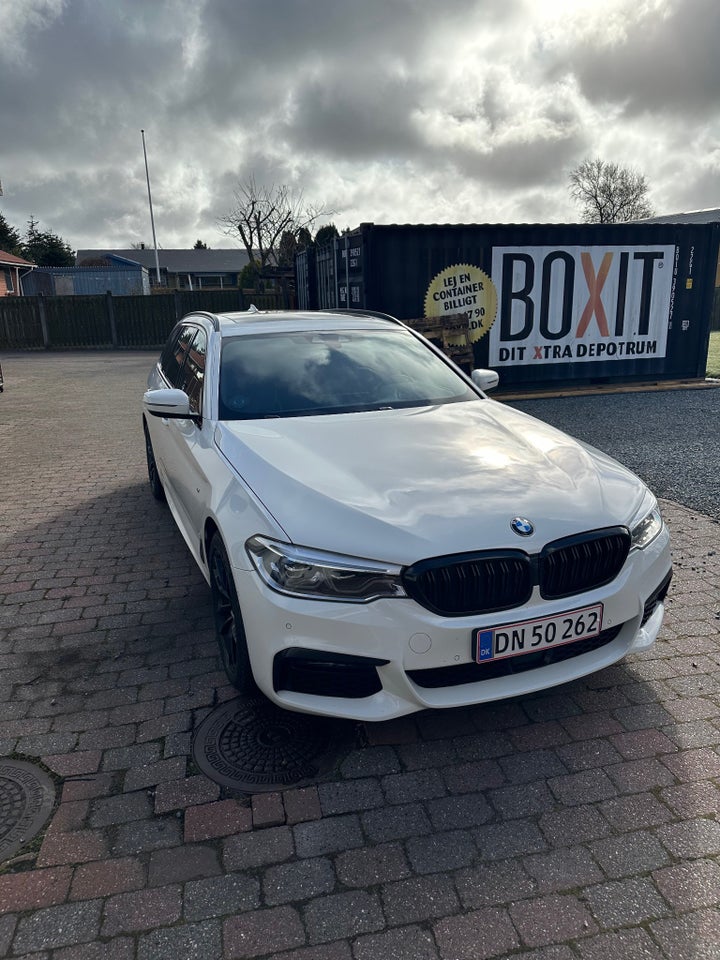 BMW 530d 3,0 Touring M-Sport xDrive aut. 5d