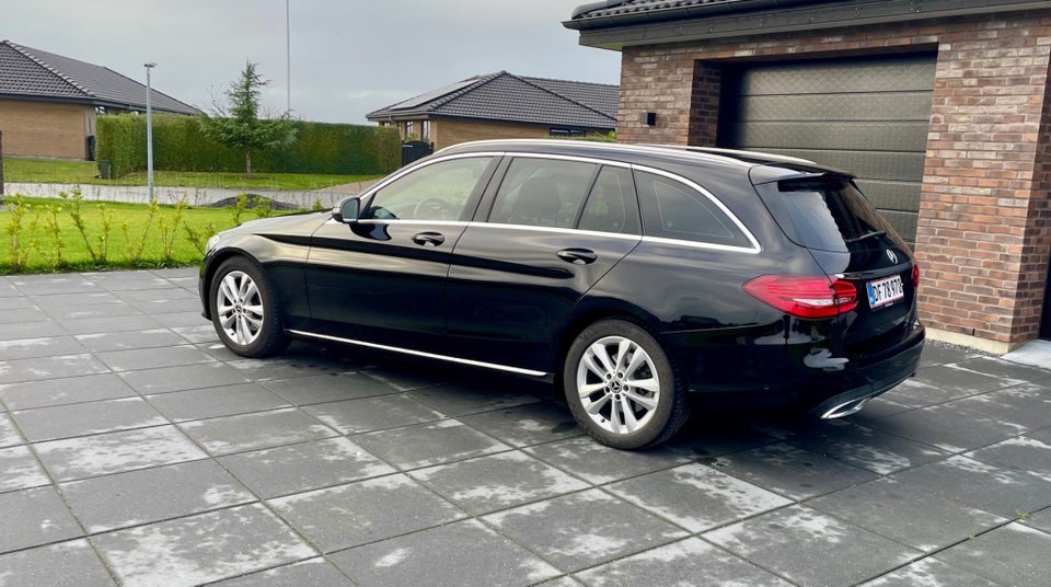 Mercedes C220 d 2,0 Avantgarde stc. aut. 5d