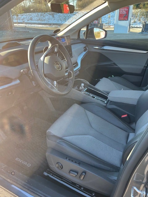 Skoda Enyaq 80x iV Business Maxx 5d