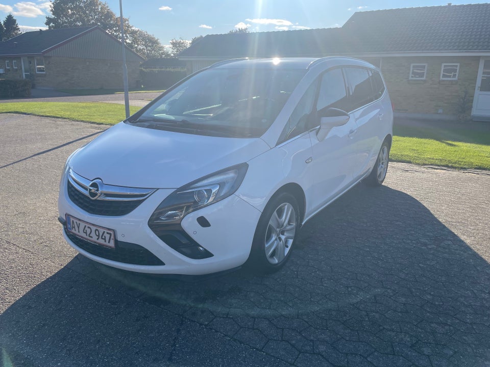 Opel Zafira Tourer 1,6 CDTi 136 Cosmo 7prs 5d