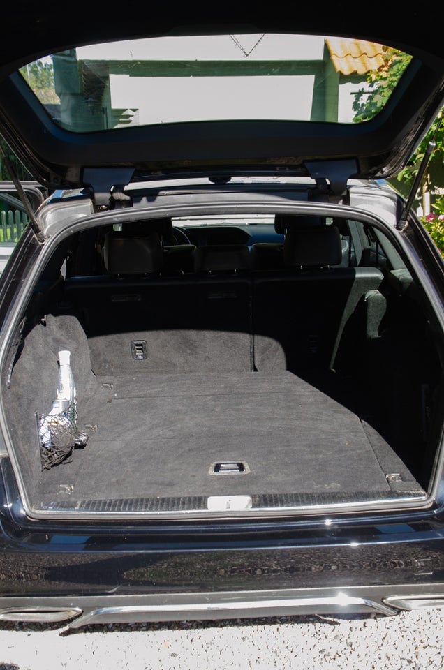 Mercedes E220 2,2 CDi Avantgarde stc. aut. 5d