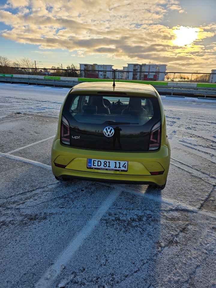 VW Up! 1,0 MPi 75 Move Up! ASG 5d