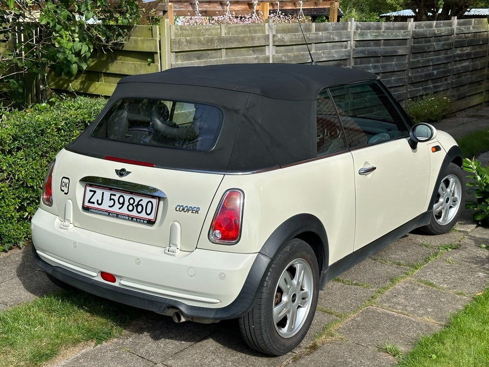 MINI Cooper 1,6 Cabriolet 2d