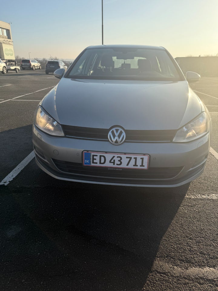 VW Golf VII 1,4 TSi 122 Life BMT 5d