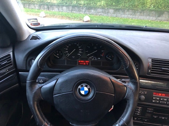 BMW 528i 2,8 Touring 5d