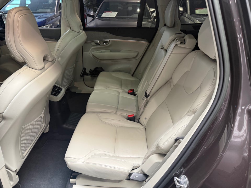 Volvo XC90 2,0 T8 ReCharge Ultimate Dark aut. AWD 7prs 5d