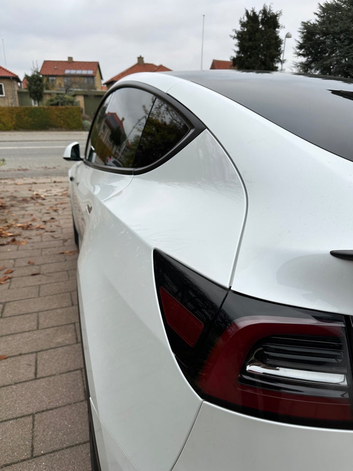 Tesla Model Y Long Range AWD 5d