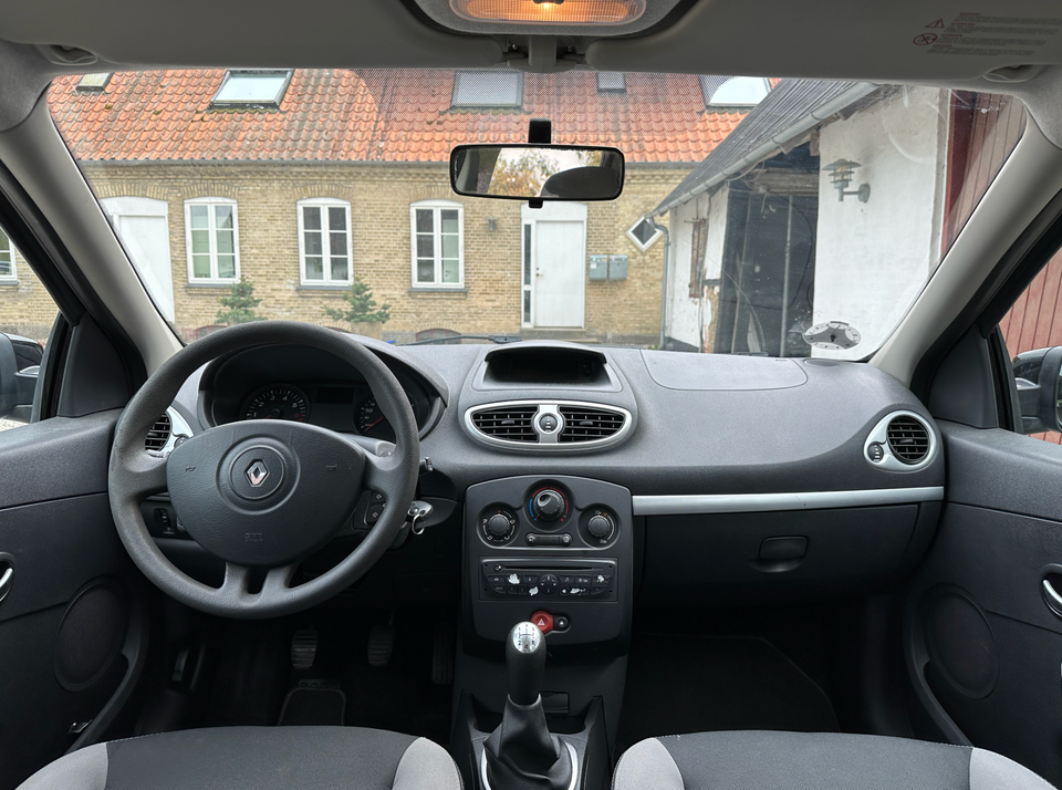 Renault Clio III 1,2 16V Sport Tourer 5d