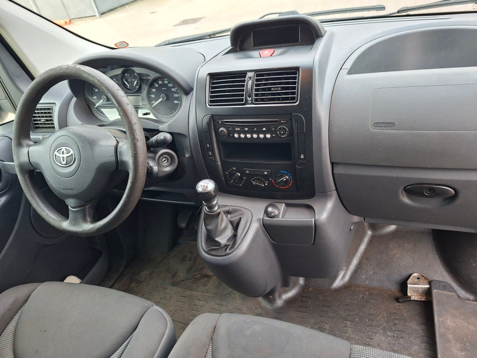 Toyota ProAce 2,0 D 128 T0 L2H1 4d