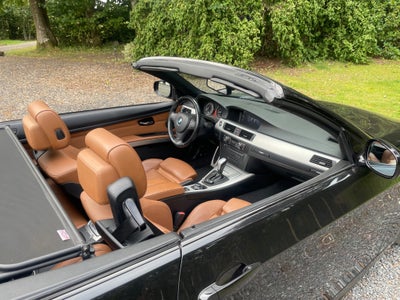 BMW 330d 3,0 Cabriolet aut. 2d