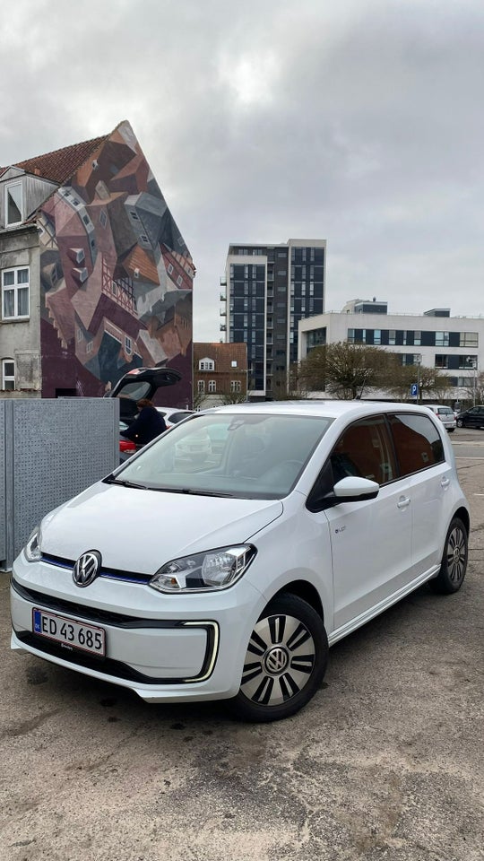 VW e-Up! Move Up! 5d