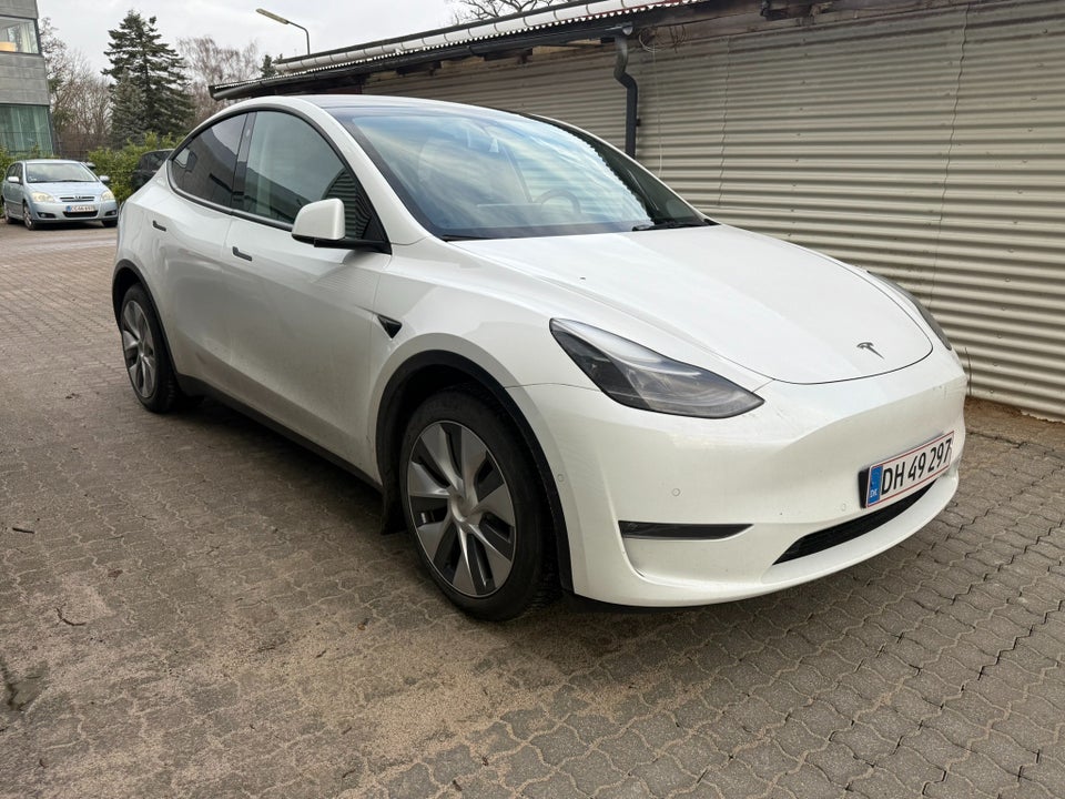 Tesla Model Y Long Range AWD 5d