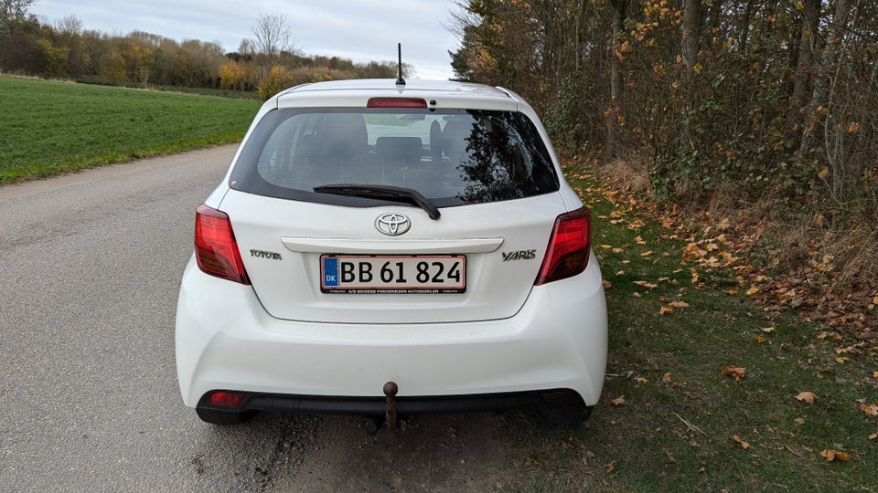 Toyota Yaris 1,0 VVT-i T1 5d