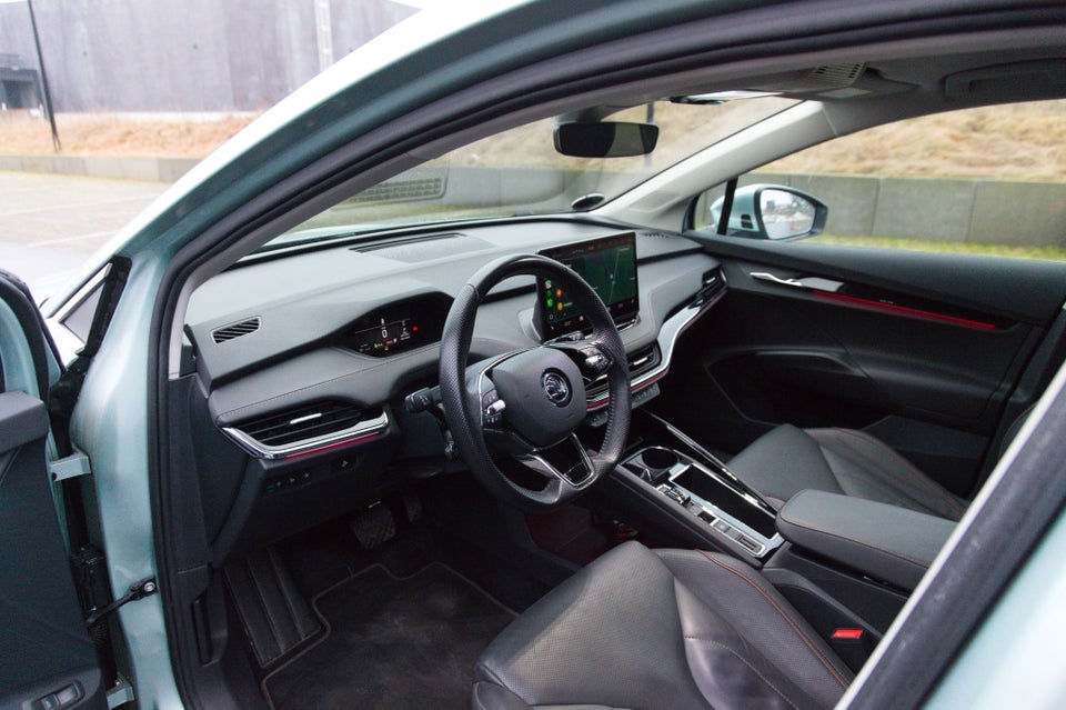 Skoda Enyaq 80 iV Plus First Edition 5d