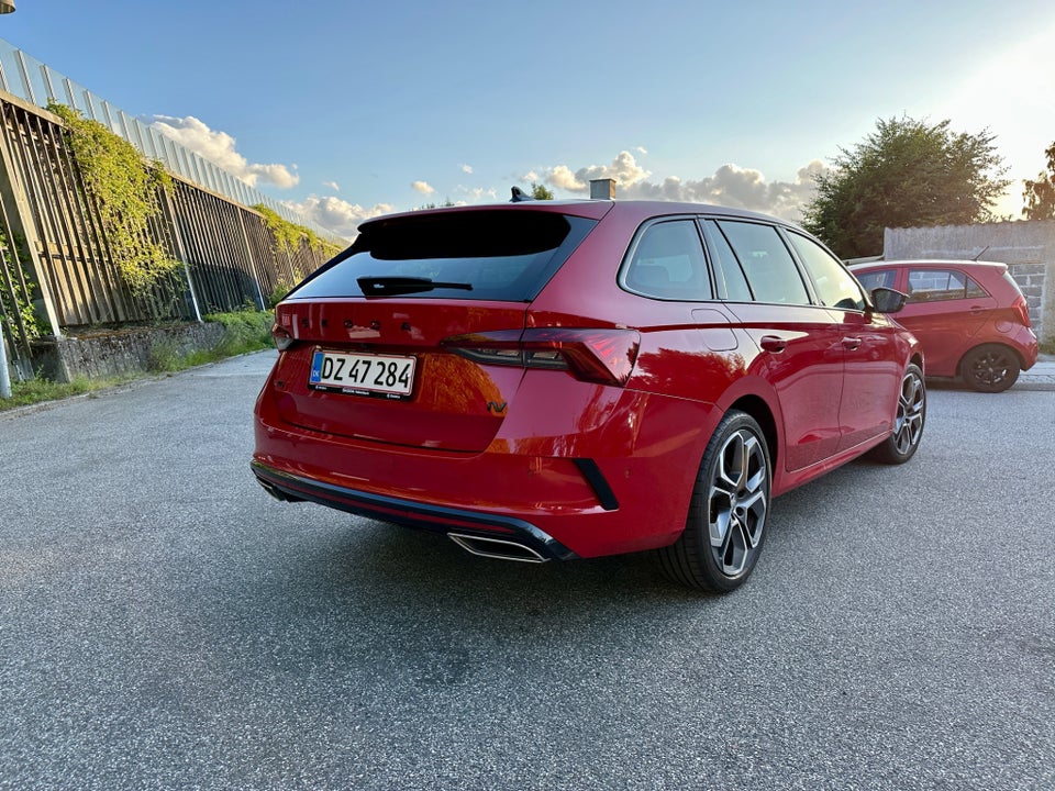 Skoda Octavia 1,4 TSi iV RS Combi DSG 5d