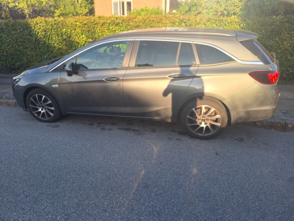 Opel Astra 1,6 CDTi 136 Innovation Sports Tourer 5d