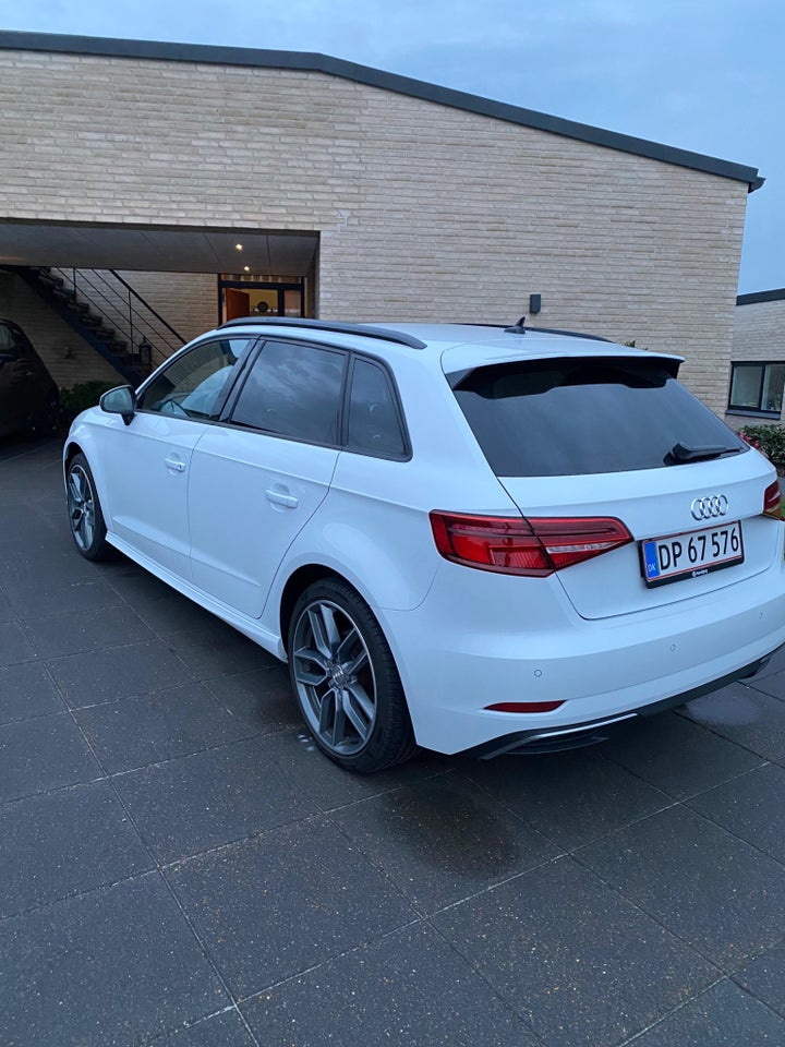 Audi A3 1,4 e-tron S-line Sportback S-tr. 5d