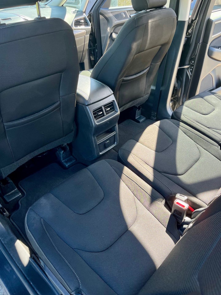 Ford S-MAX 2,0 EcoBlue Titanium aut. 7prs 5d